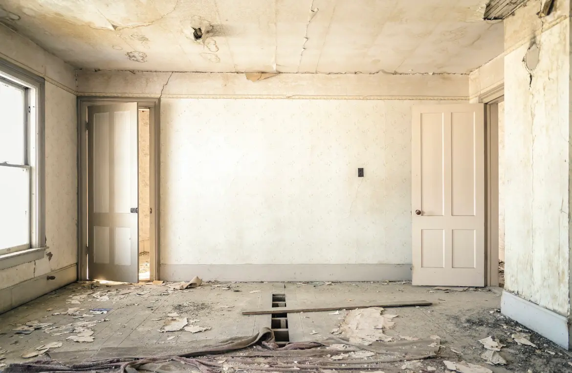 Waste disposal crew managing a cleanout project in Bloomfield Hills